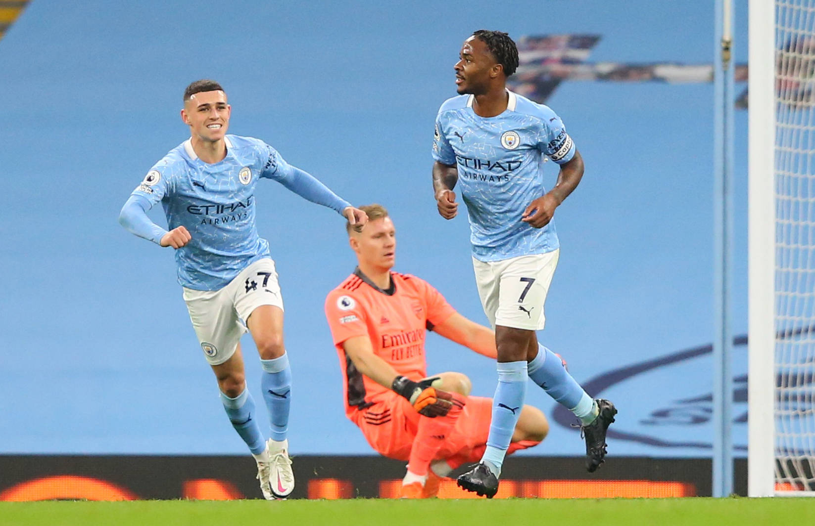 队防线保持 队防线保持